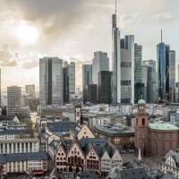 Suchbilder Spiel mit 11 Unterschieden in den Bildern
