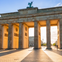 Schiebepuzzle mit 16 Schiebeteilen.